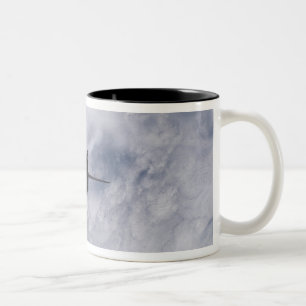 Caneca De Café Em Dois Tons Endeavor do Envelope Espacial 21