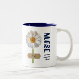 Caneca De Café Em Dois Tons Enfermeiras melhoram vidas. Nome Personalizado da