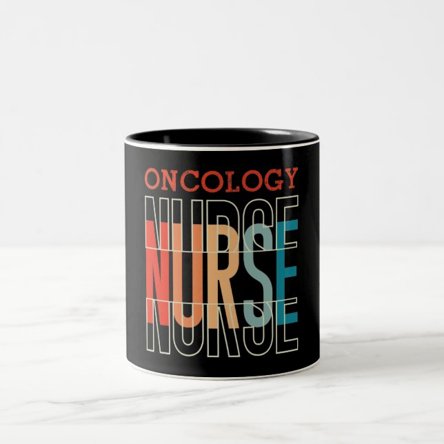 Caneca De Café Em Dois Tons Enfermeiro de Oncologia (Centro)