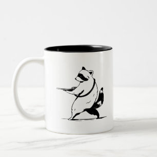 Caneca De Café Em Dois Tons Engraçado Raccoon Shooter