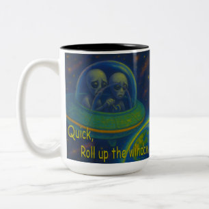 Caneca De Café Em Dois Tons enrolar a janela alienígena UFO humor ficção cient