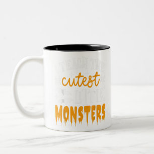 Caneca De Café Em Dois Tons Ensino os pequenos monstros mais bonitos no Ensino