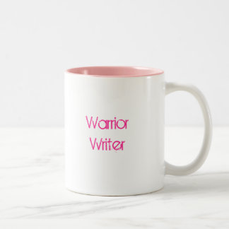 Caneca De Café Em Dois Tons Escritor do guerreiro, na perseguição quente