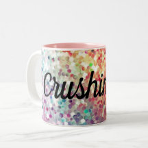 Esmagando-o, Gritando-o para a Taça de Café.