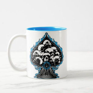 Caneca De Café Em Dois Tons Espadas Azuis Flaming com Crânios