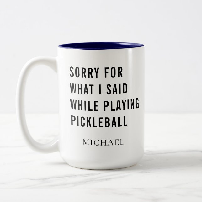 Caneca De Café Em Dois Tons Esportes Personalizados do Jogador de Pickleball (Esquerda)