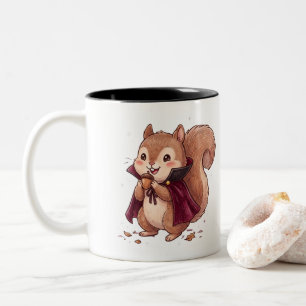 Caneca De Café Em Dois Tons Esquilo Vampiro Fofo com Cape de Halloween de Bolo