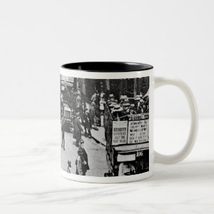Caneca De Café Em Dois Tons Estação de Finsbury Park, c.1923