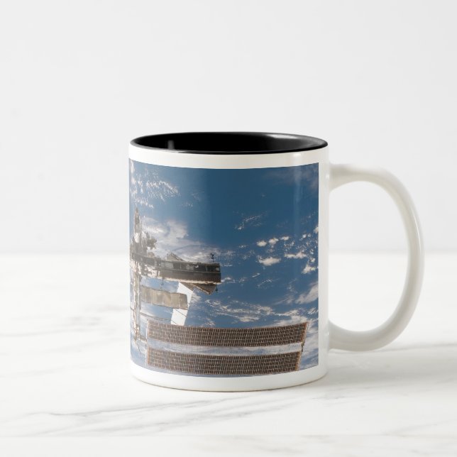 Caneca De Café Em Dois Tons Estação Espacial Internacional 17 (Direita)