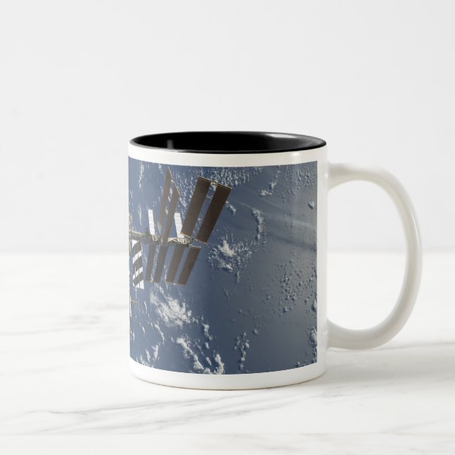 Caneca De Café Em Dois Tons Estação Espacial Internacional em órbita 3 (Direita)