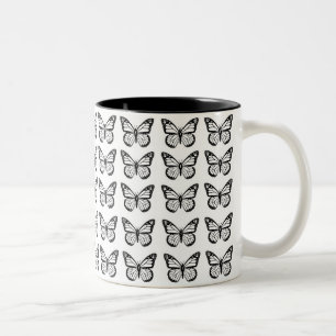 Caneca De Café Em Dois Tons Estêncis pretos da borboleta