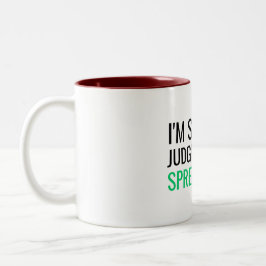 Caneca De Café Em Dois Tons Estou Silenciosamente Julgando Sua Planilha