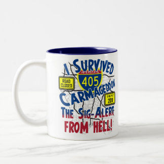 Caneca De Café Em Dois Tons Eu sobrevivi a Carmageddon - 405 de um estado a