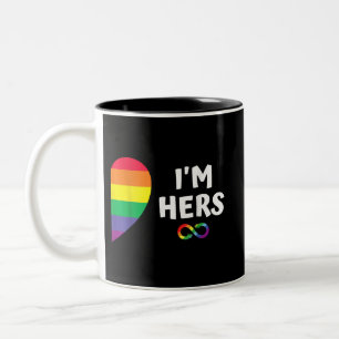 Caneca De Café Em Dois Tons Eu sou a dela que luta pelo orgulho de lésbicas