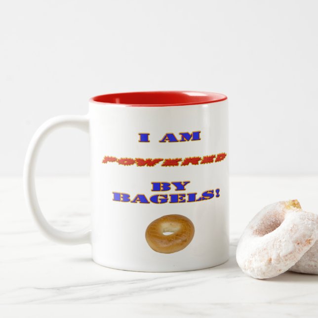 Caneca De Café Em Dois Tons Eu sou Powered by Bagels (Com Donut)