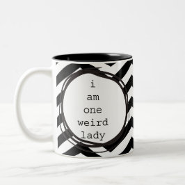 Caneca De Café Em Dois Tons Eu sou uma senhora estranha