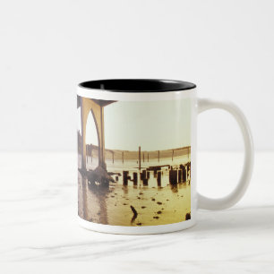 Caneca De Café Em Dois Tons EUA, Oregon, Florence. Ponte Siuslaw e