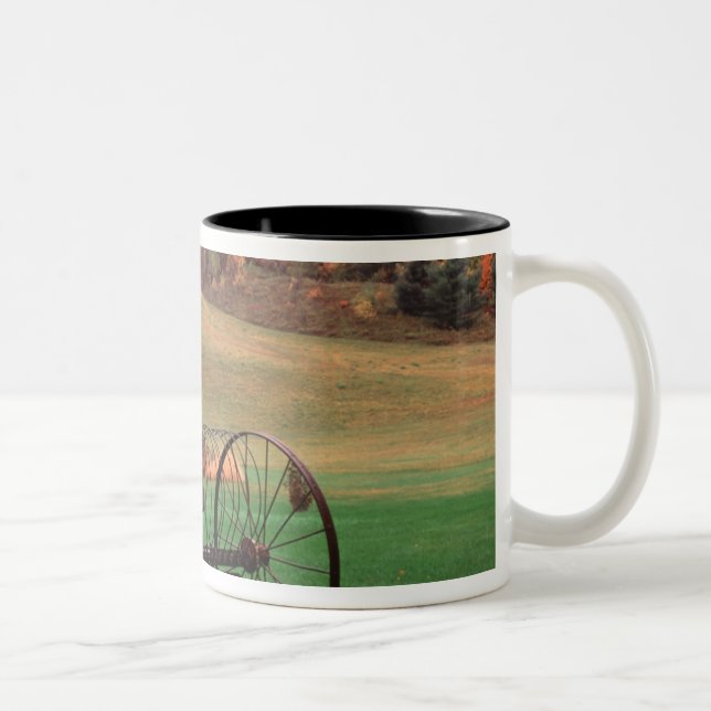 Caneca De Café Em Dois Tons EUA, Vermont, Fazenda. (Direita)