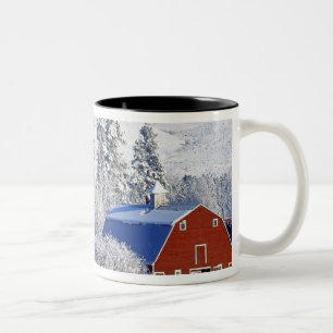 Caneca De Café Em Dois Tons EUA, Washington, Methow Valley, Celeiros em