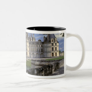 Caneca De Café Em Dois Tons Europa, França, Chambord. Imponente Castelo