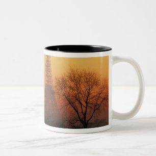 Caneca De Café Em Dois Tons Europa, França, Paris. Torre Eiffel (Médio