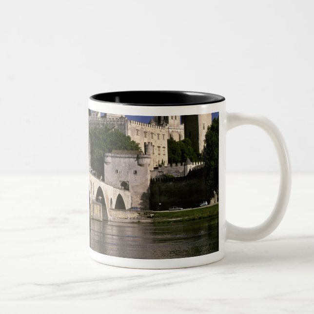 Caneca De Café Em Dois Tons Europa, França, Provença, Avinhão. Palácio dos (Direita)