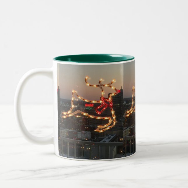 Caneca De Café Em Dois Tons Executar Rudolph Run Coffee Mug (Esquerda)