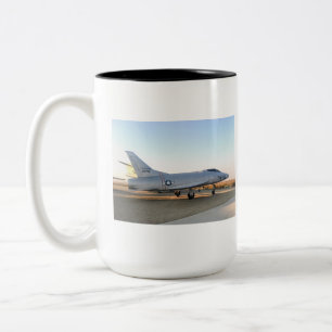Caneca De Café Em Dois Tons F-100 Super Saber Fighter Jet Mug
