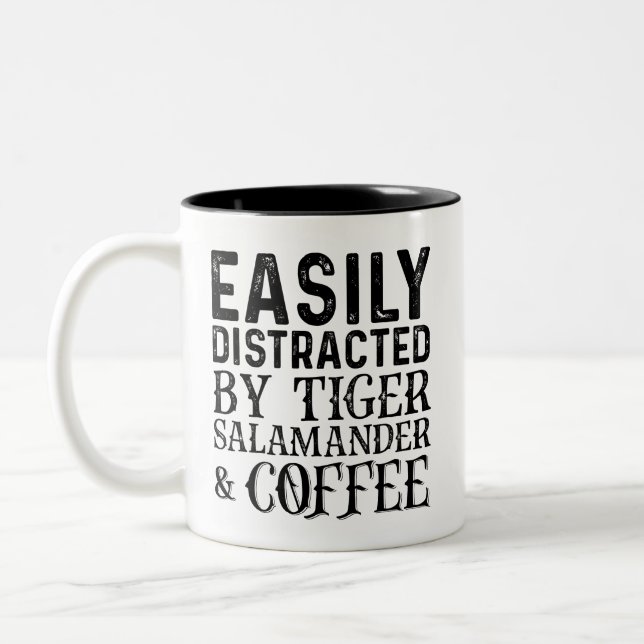 Caneca De Café Em Dois Tons Facilmente Distraído Por Salamandra Tigre E Café (Esquerda)