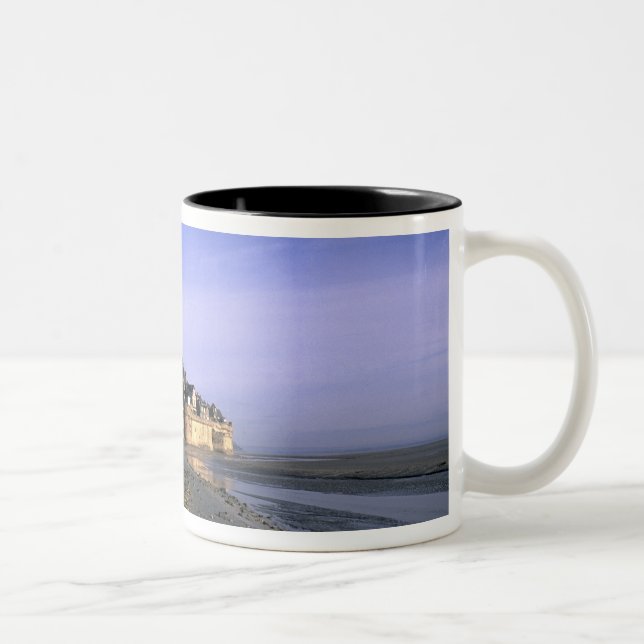 Caneca De Café Em Dois Tons Famosa Fortaleza da Ilha de Le Mont St. Michel em (Direita)
