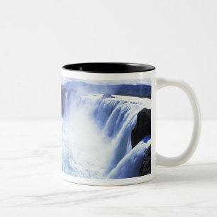 Caneca De Café Em Dois Tons Famosa queda d'água Jodafoss no centro-norte da Is