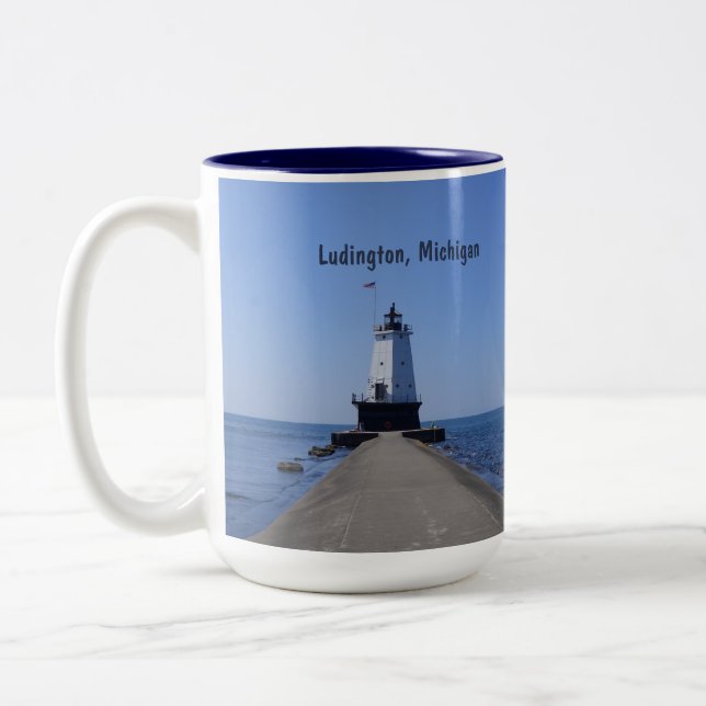 Caneca De Café Em Dois Tons Farol de Ludington (Esquerda)
