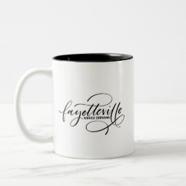 Caneca De Café Em Dois Tons Fayetteville NC Strong Hand Lettered