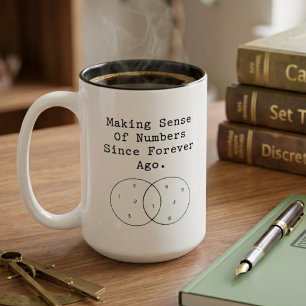 Caneca De Café Em Dois Tons Fazendo Sentido dos Números Desde Sempre