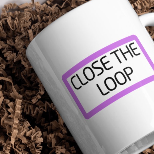 Caneca De Café Em Dois Tons Feche o Ciclo | Cerâmica (Criador carregado)