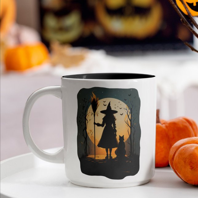 Caneca De Café Em Dois Tons Feiticeira Spooky, Broom, Lua Brilhante (Criador carregado)