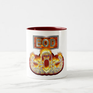 Caneca De Café Em Dois Tons Fim da Explosão