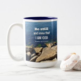 Caneca De Café Em Dois Tons Fique Calmo e Saiba que Eu Sou Deus Foto do Oceano