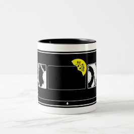 Caneca De Café Em Dois Tons Fita de Vídeo Distressed Vintage Seja Gentil Rebob