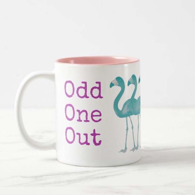 Caneca De Café Em Dois Tons Flamingo Coffee Mug "Odd One Out" (Rosa) (Esquerda)
