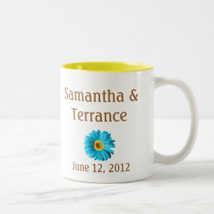 Caneca De Café Em Dois Tons Flor de margarida azul personalizável