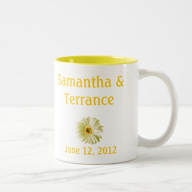Caneca De Café Em Dois Tons Flor de margarida branca personalizável (Direita)