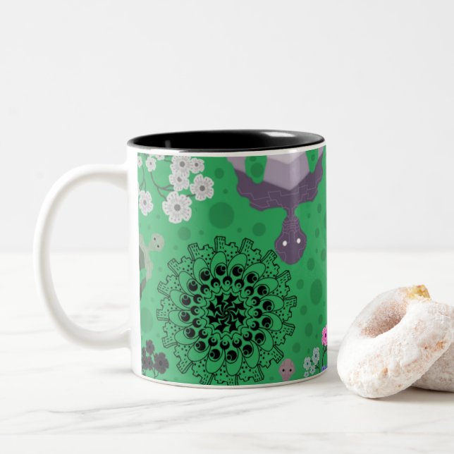 Caneca De Café Em Dois Tons Flor estranho e padrão robô (Com Donut)