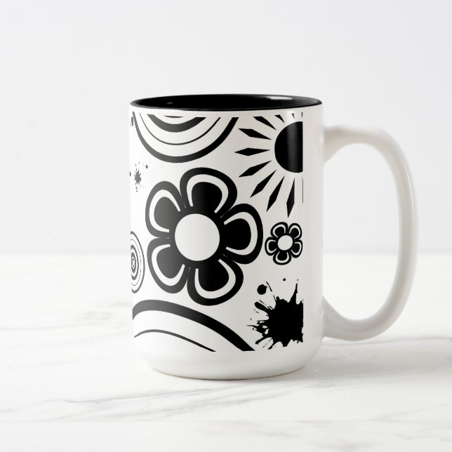 Caneca De Café Em Dois Tons Flores caprichosas em preto e branco, círculos, re (Direita)