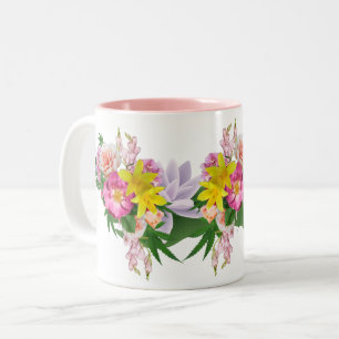 Caneca De Café Em Dois Tons Flores de Jardim Amarelas e Rosa - Floral Elegante