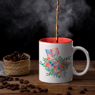 Caneca De Café Em Dois Tons Flores Vermelhas Brancas e Azuis Monograma 4 de Ju