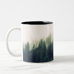 Caneca De Café Em Dois Tons Floresta nevoenta