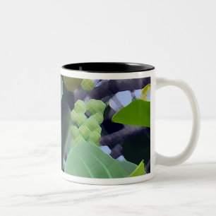 Caneca De Café Em Dois Tons Folhas Esculturais Abstratas