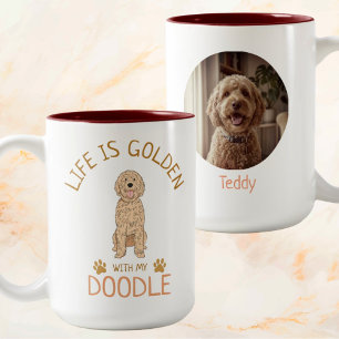 Caneca De Café Em Dois Tons Foto Personalizada de Golden Doodle - A Vida é Dou