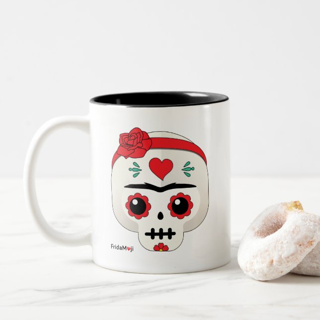 Caneca De Café Em Dois Tons Frida Kahlo | FridaMoji - crânio do açúcar (Com Donut)